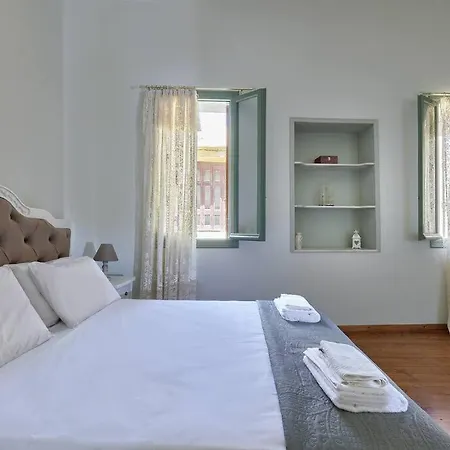 דירה Centrally Yours: Spacious House In The Center חאניה