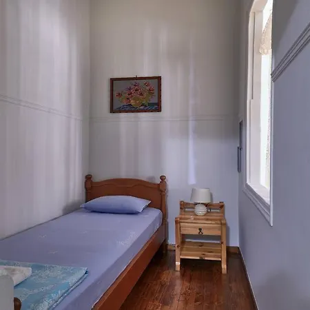 דירה Centrally Yours: Spacious House In The Center *