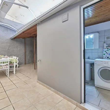 Appartement Centrally Yours: Spacious House In The Center La Canée