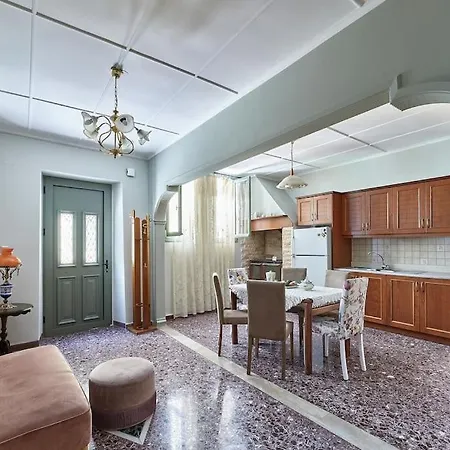 Appartement Centrally Yours: Spacious House In The Center